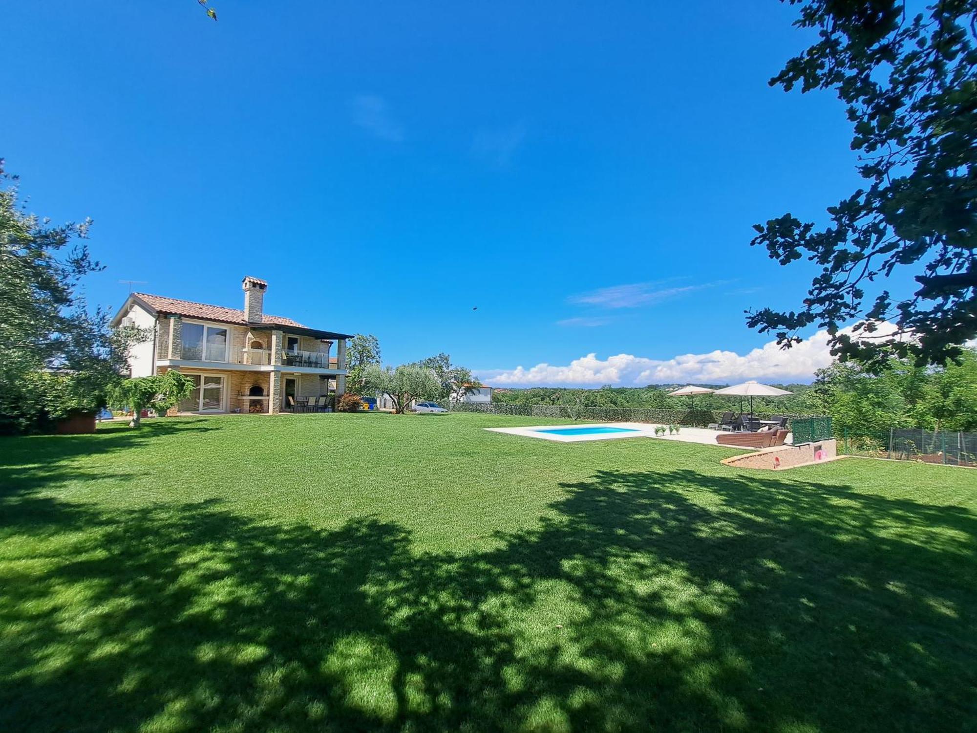 אומאג Apartments Villa Sotlar With Pool מראה חיצוני תמונה