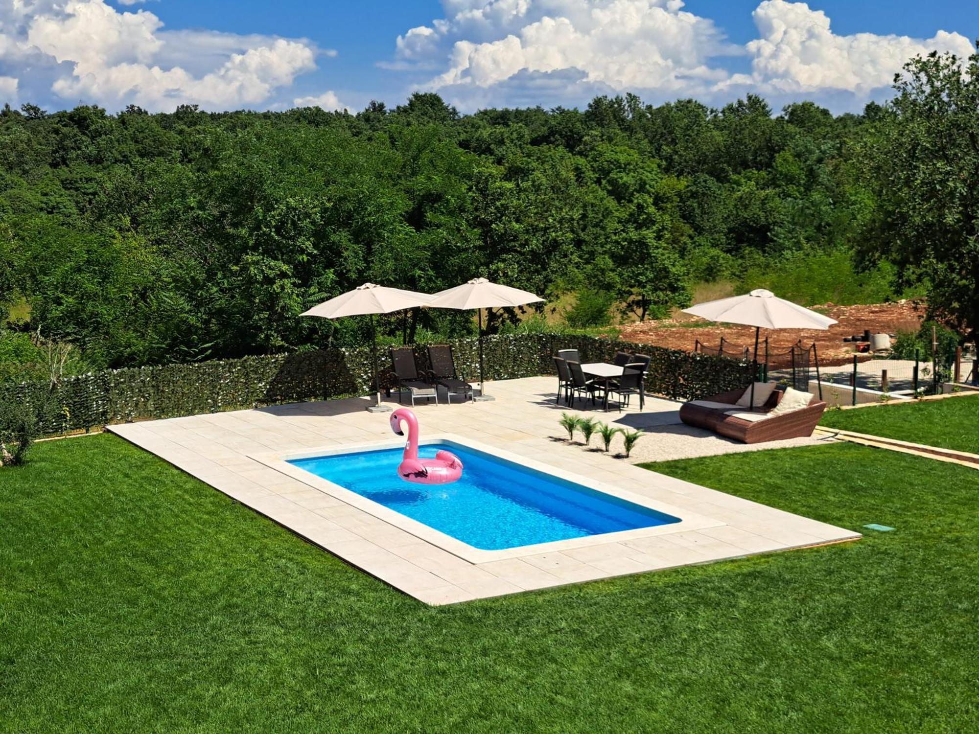 אומאג Apartments Villa Sotlar With Pool מראה חיצוני תמונה